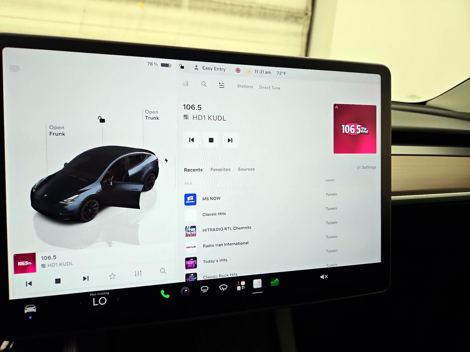2024 Tesla Model Y Long Range - Photo 16