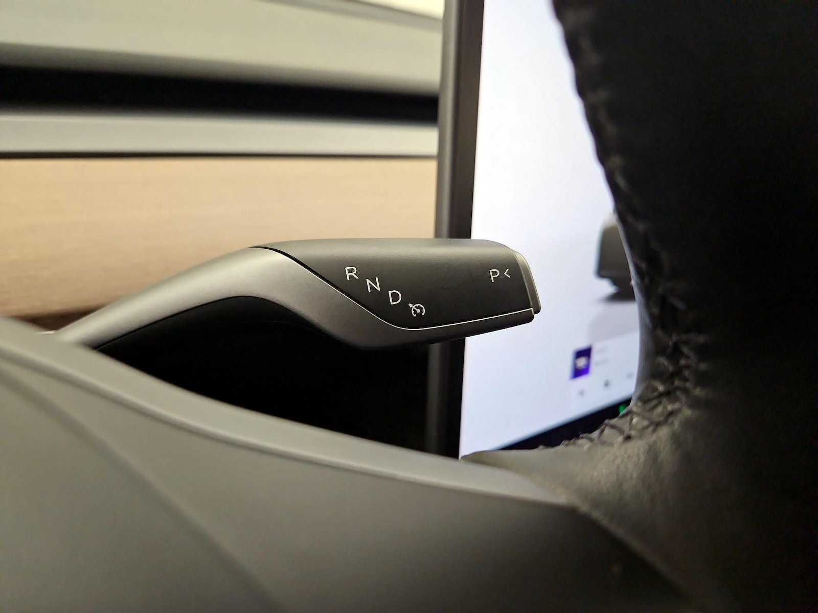 2024 Tesla Model Y Long Range - Photo 18