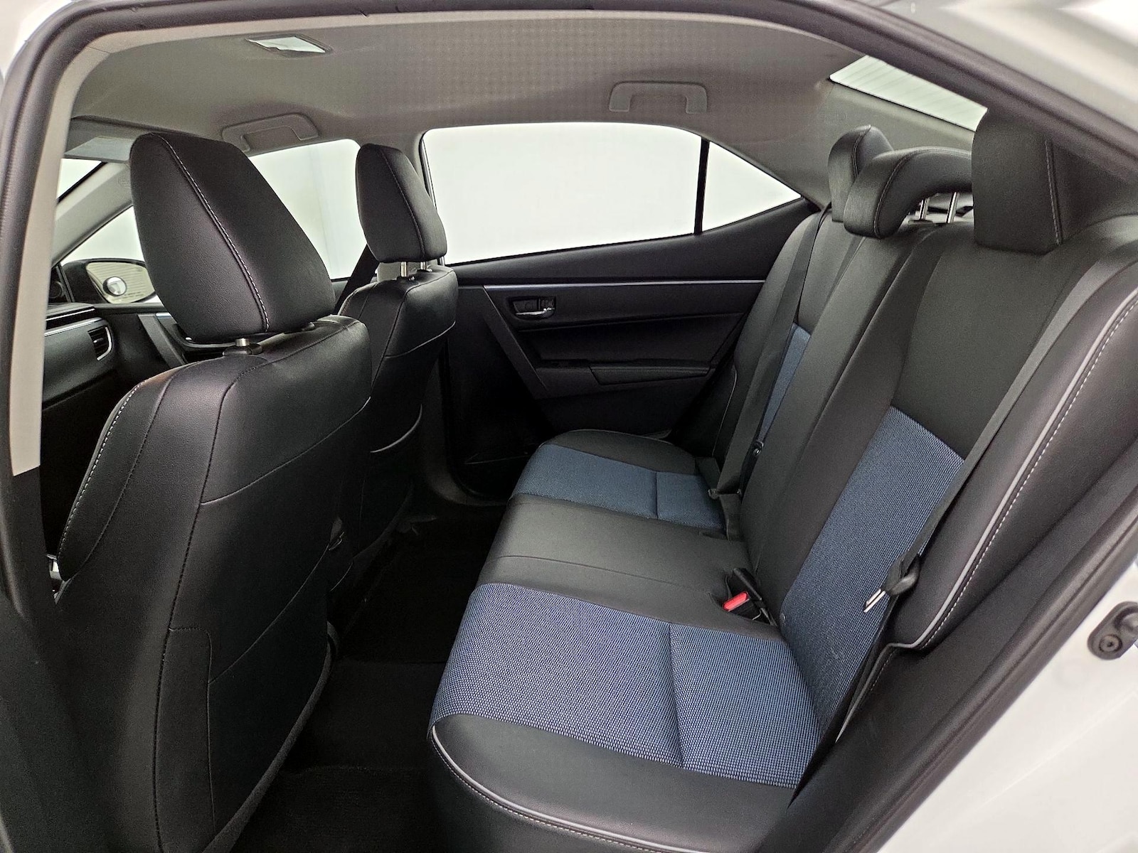 2014 Toyota Corolla S - Photo 20