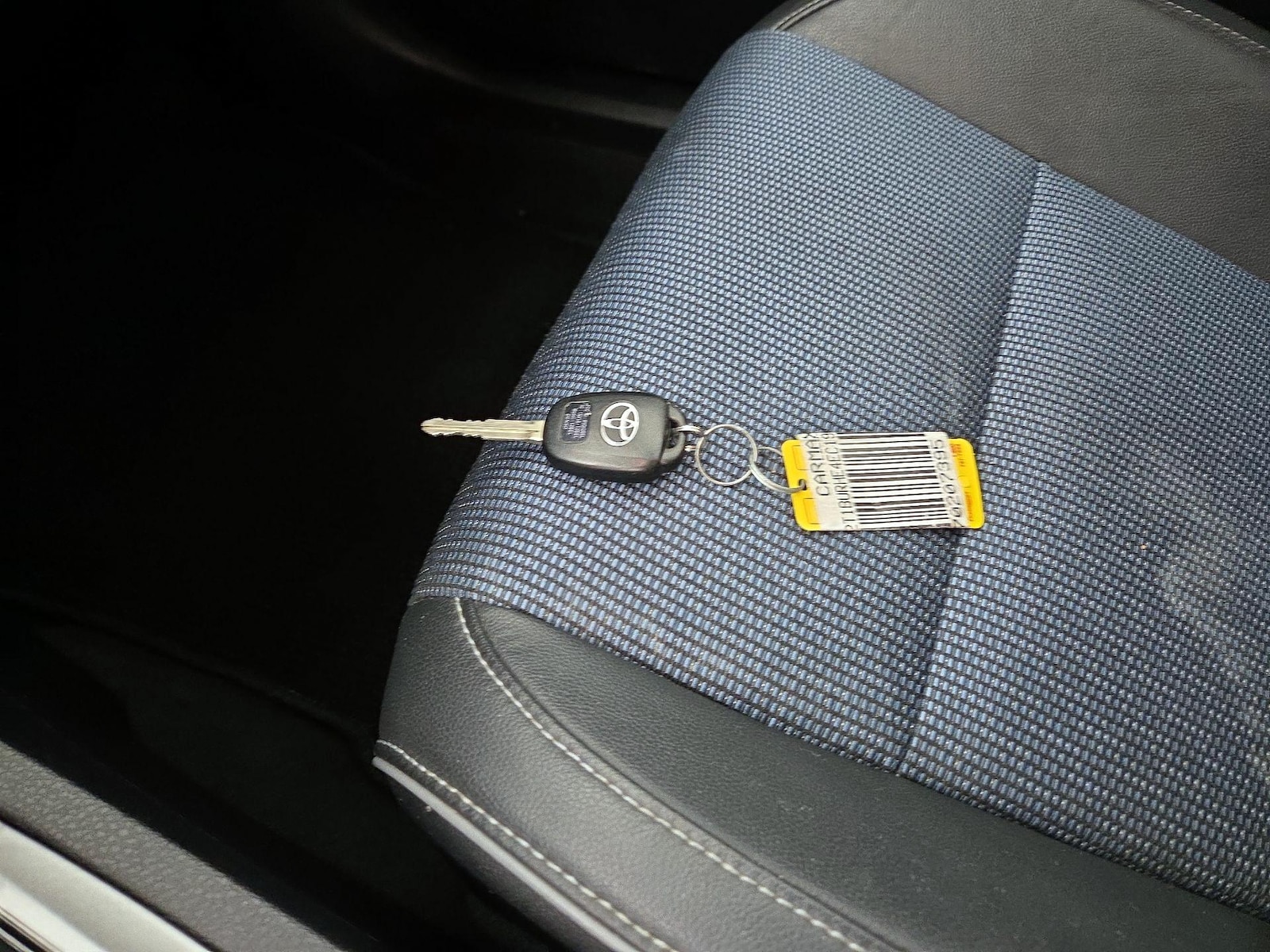 2014 Toyota Corolla S - Photo 23