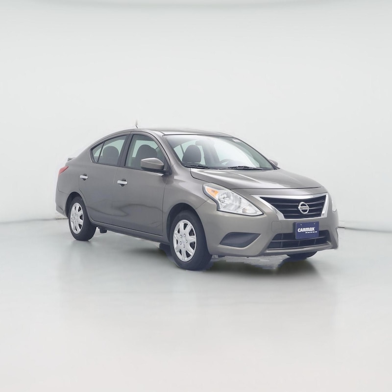 2016 Nissan Versa SV