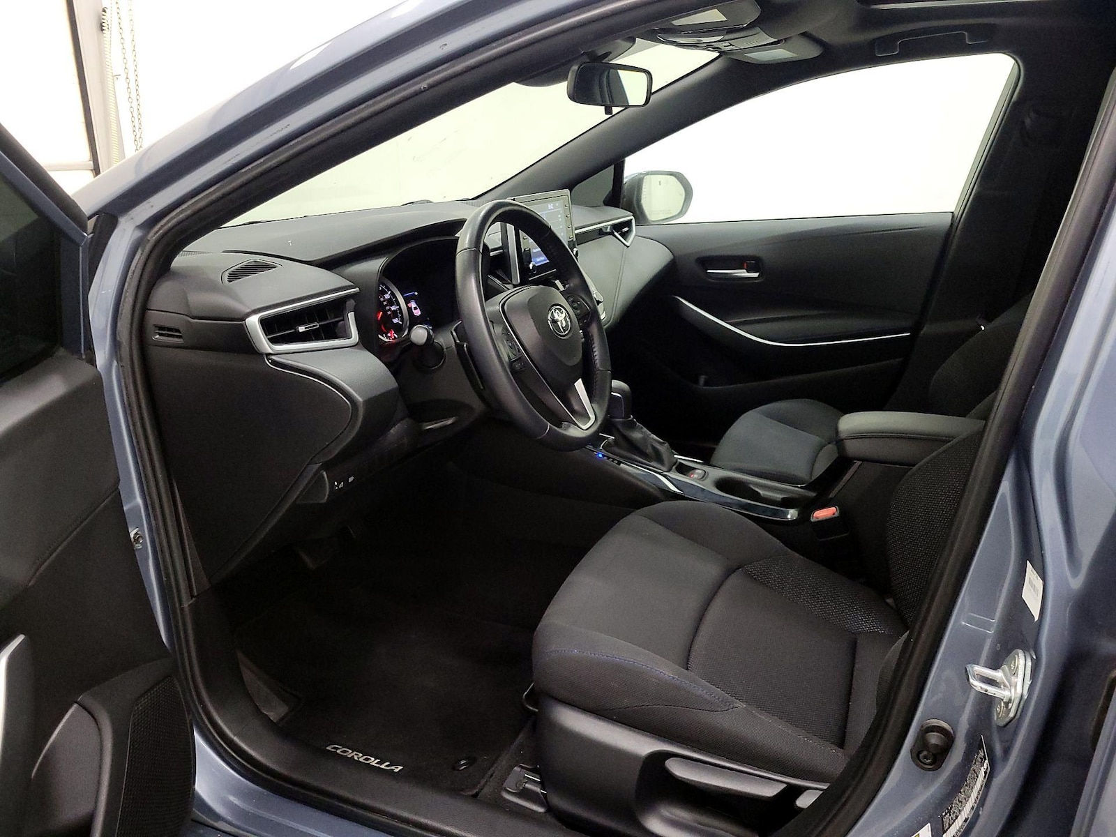 2020 Toyota Corolla SE - Photo 12