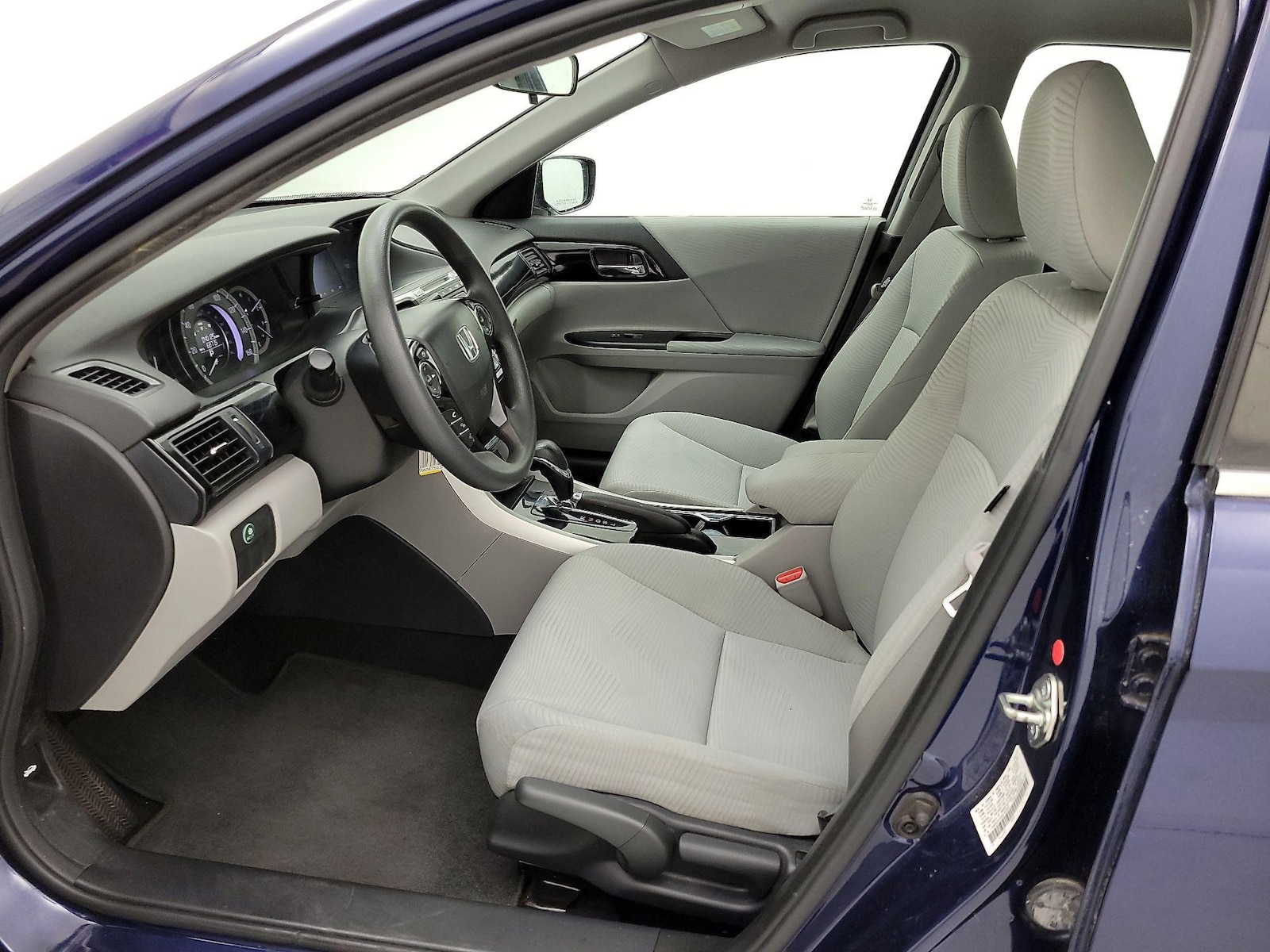 2017 Honda Accord LX - Photo 12