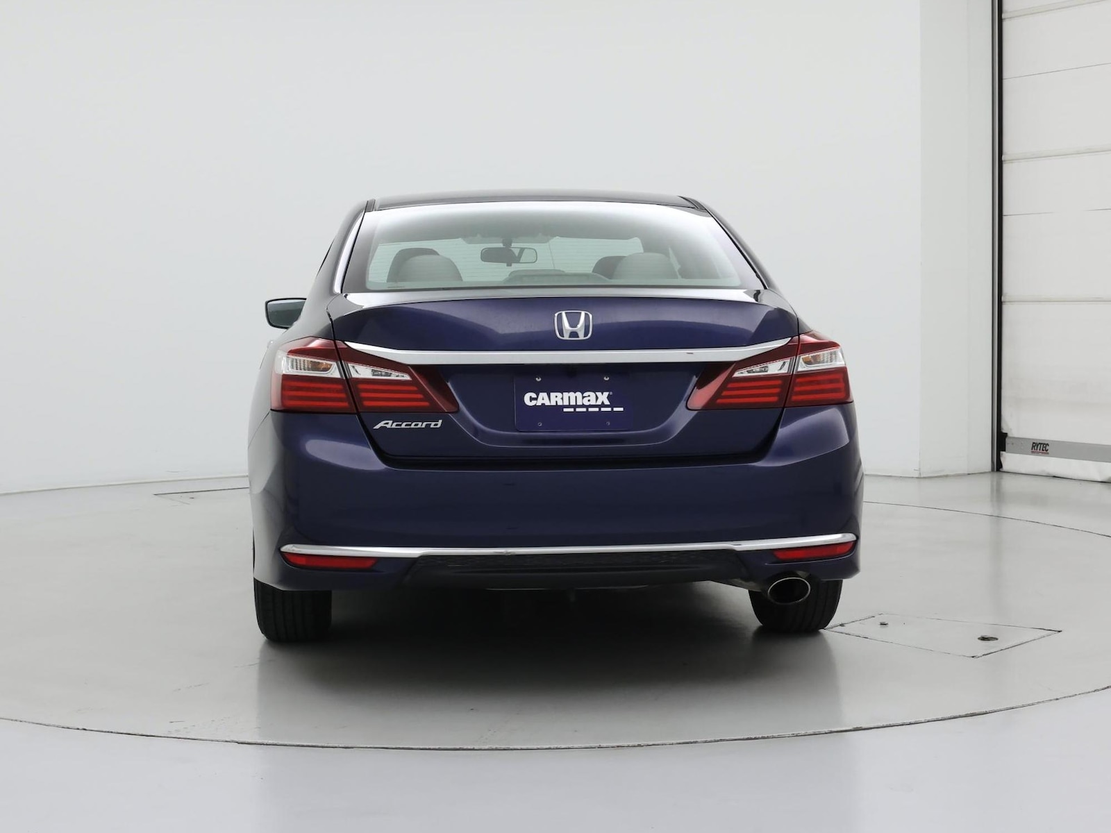 2017 Honda Accord LX - Photo 7