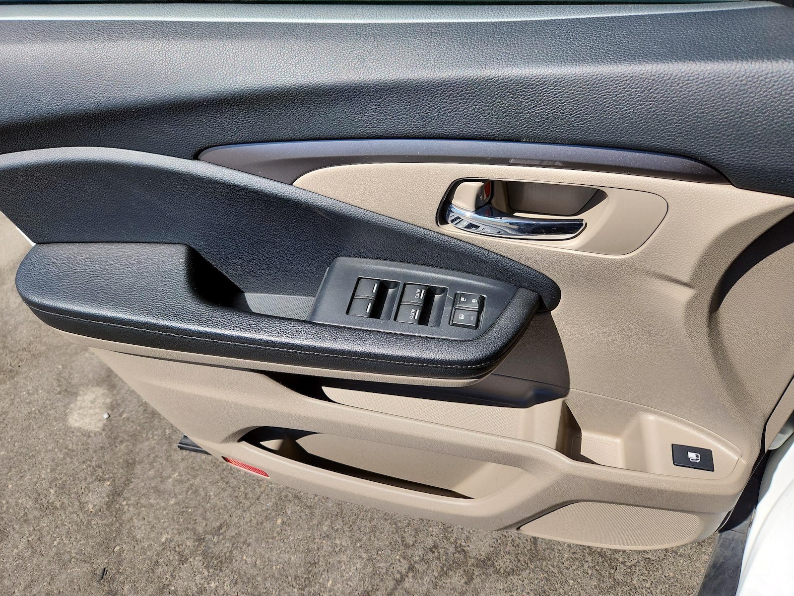 2020 Honda Pilot EX - Photo 12