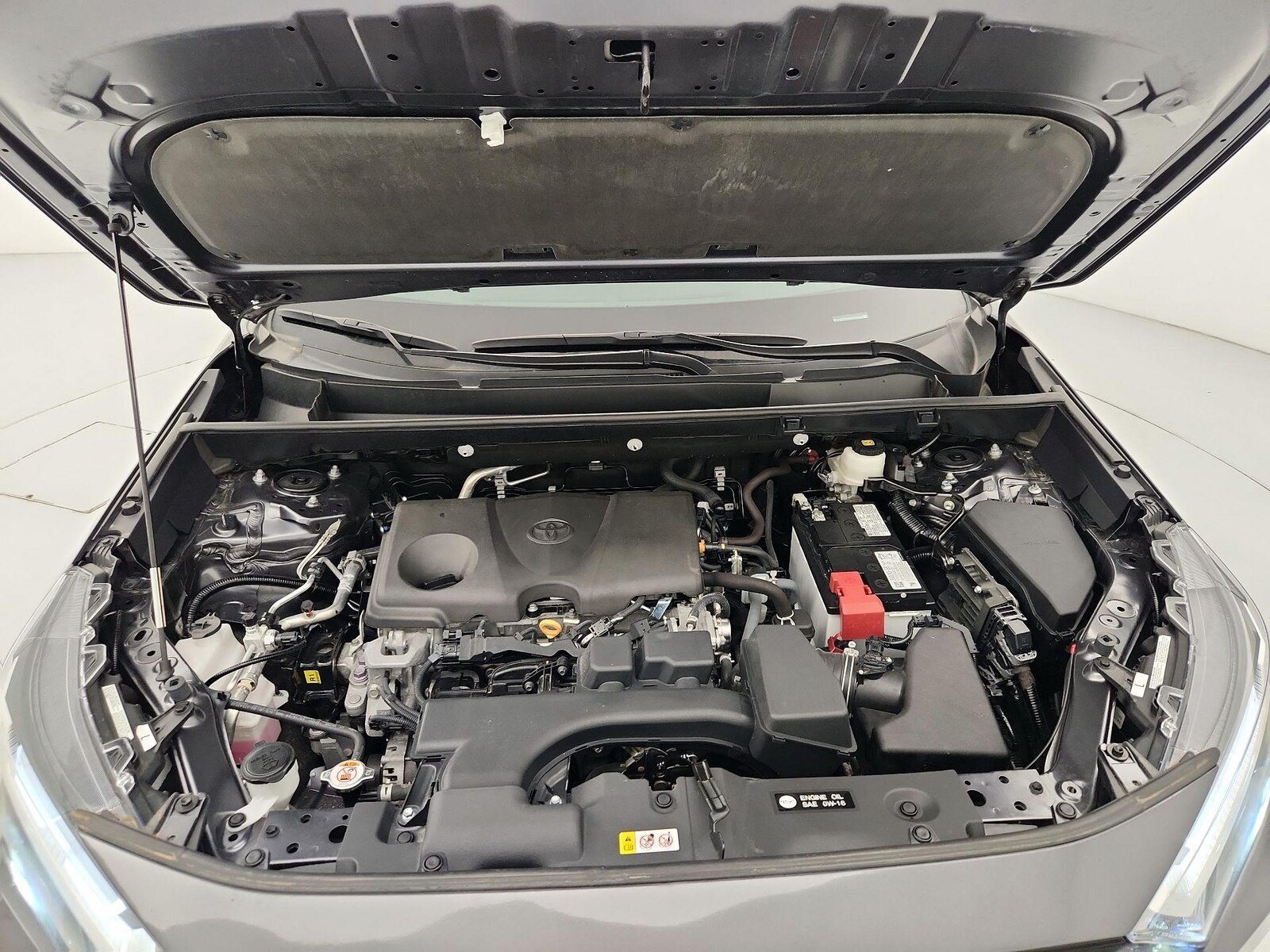 2024 Toyota RAV4 XLE - Photo 22