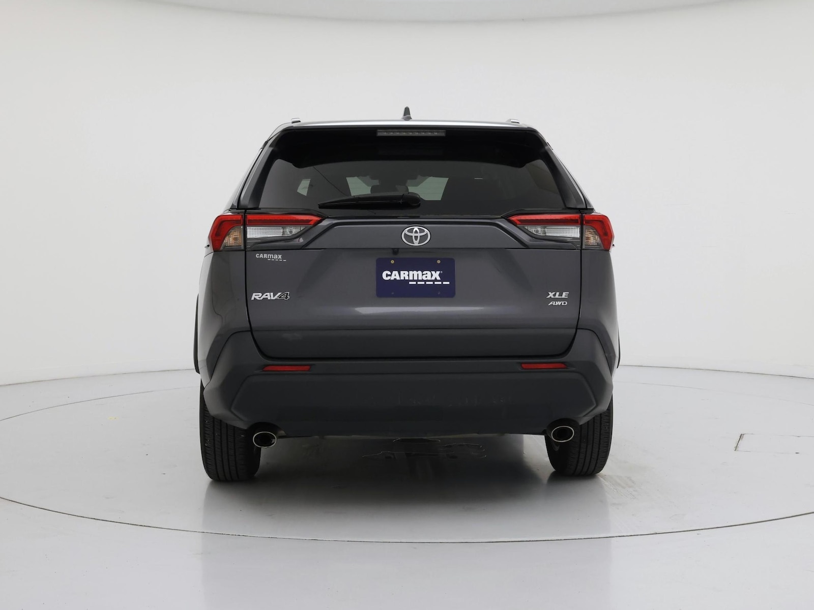 2024 Toyota RAV4 XLE - Photo 7