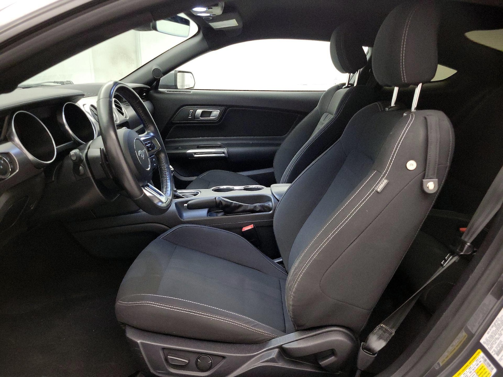 2021 Ford Mustang GT - Photo 12