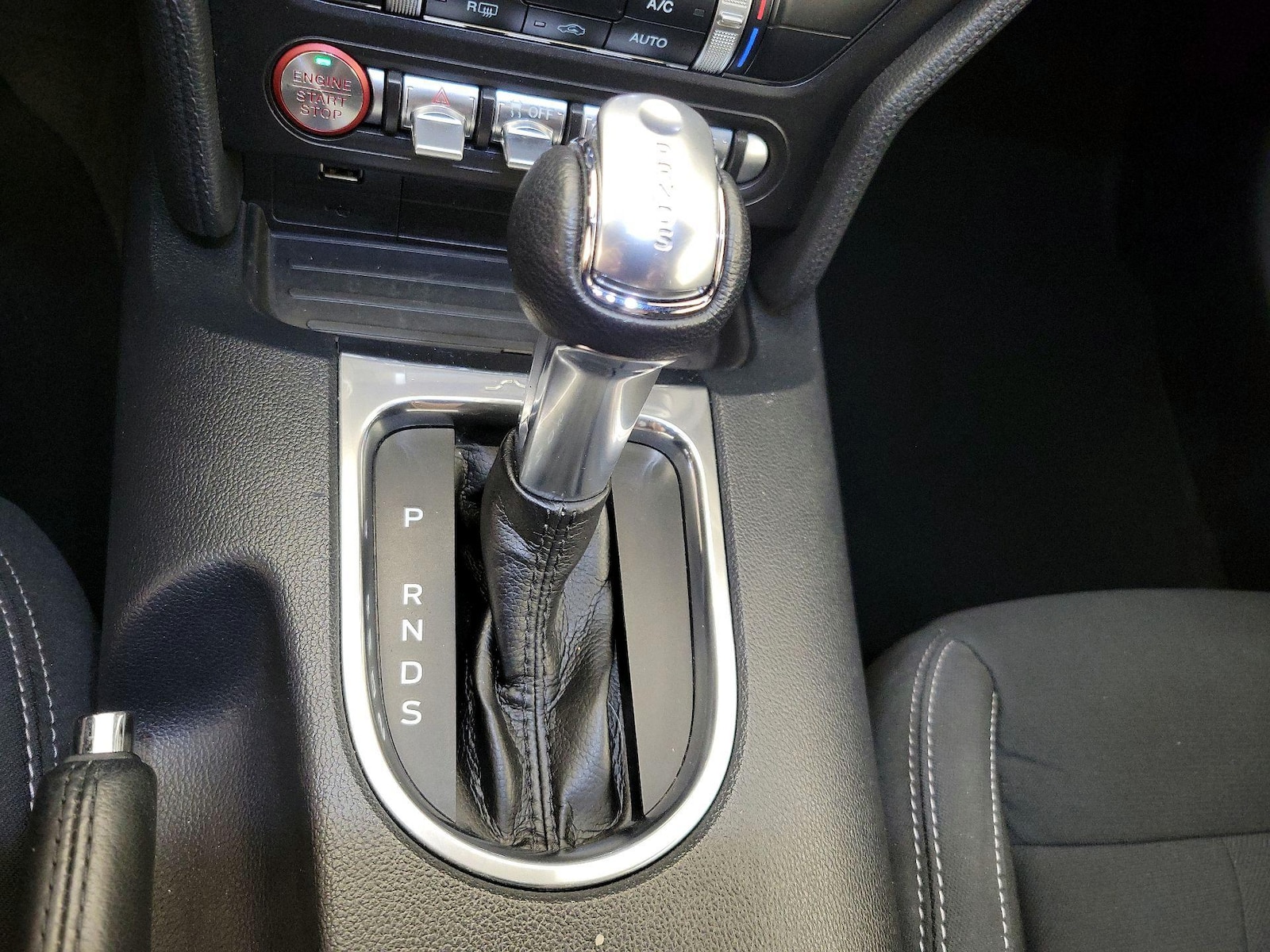 2021 Ford Mustang GT - Photo 19