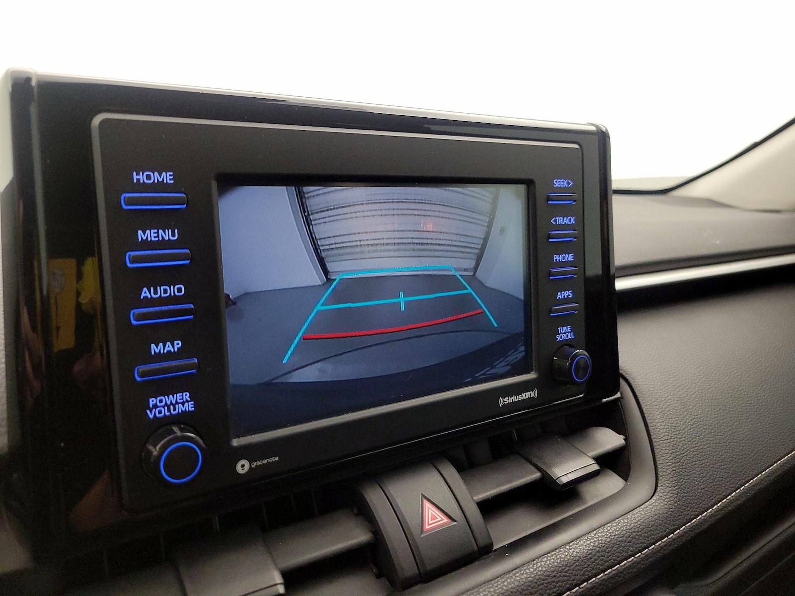 2022 Toyota RAV4 XLE - Photo 15