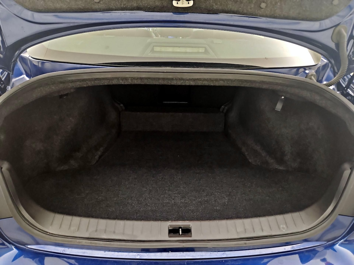 Trunk/Cargo (Seats Up)