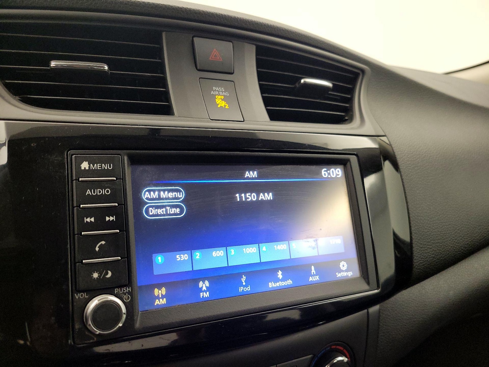 2019 Nissan Sentra S - Photo 16