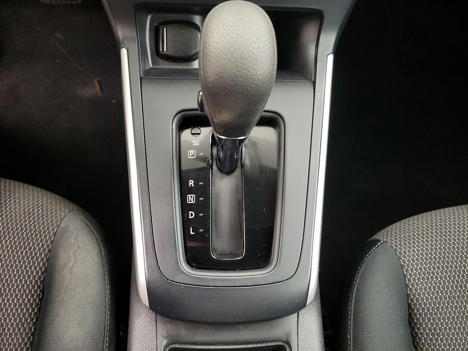 2019 Nissan Sentra S - Photo 18