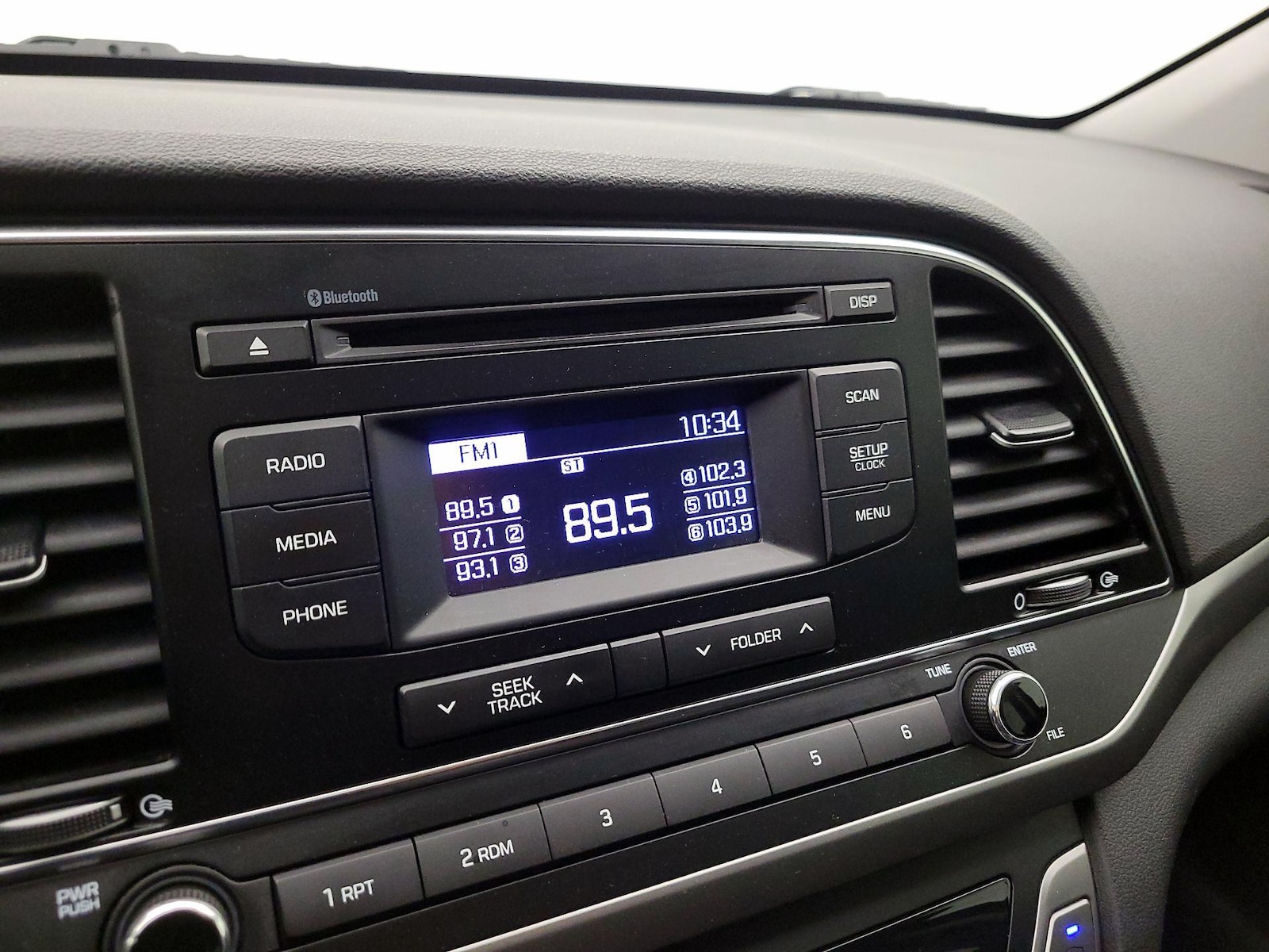 2018 Hyundai Elantra SE - Photo 15