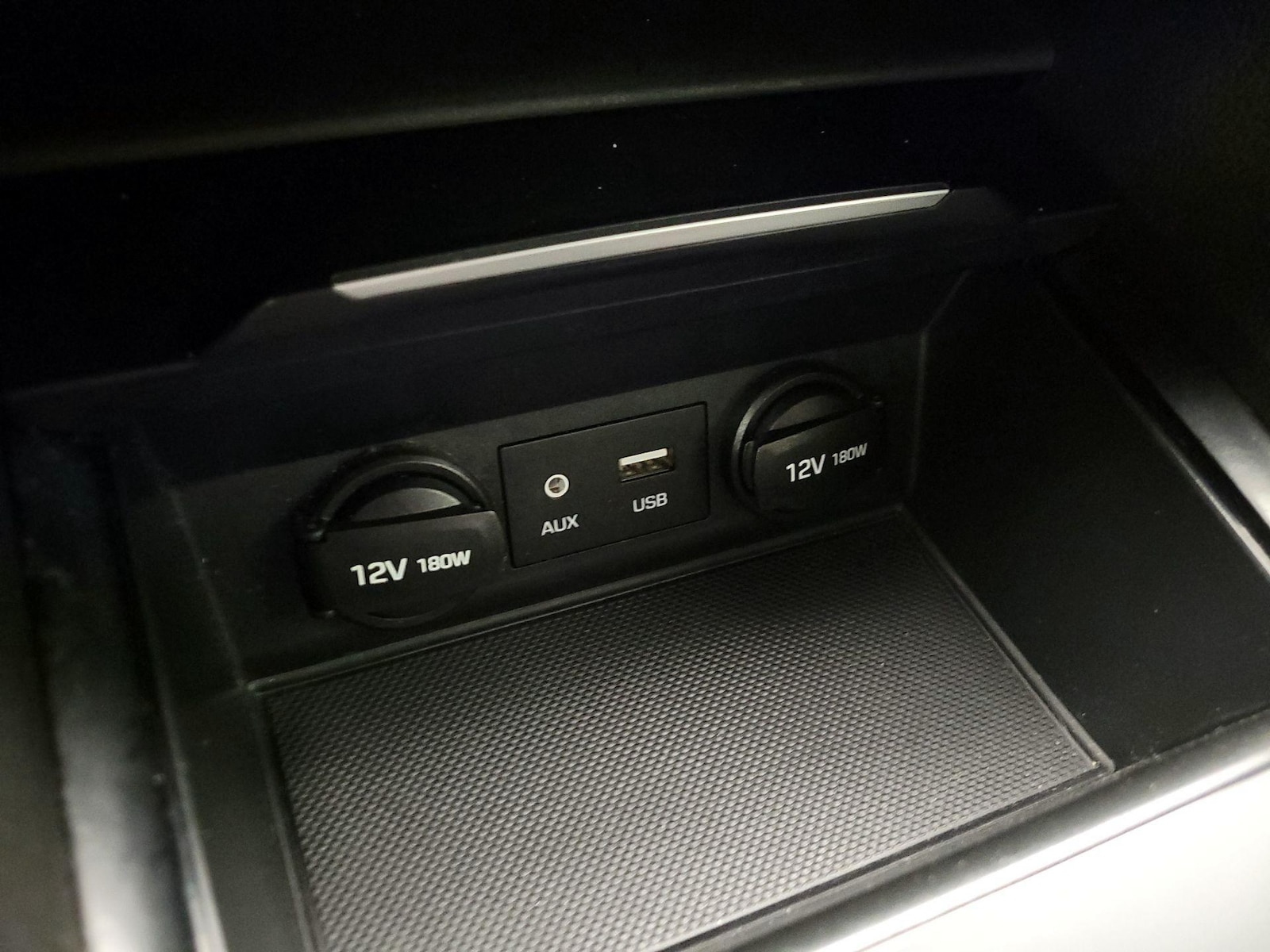 2018 Hyundai Elantra SE - Photo 18