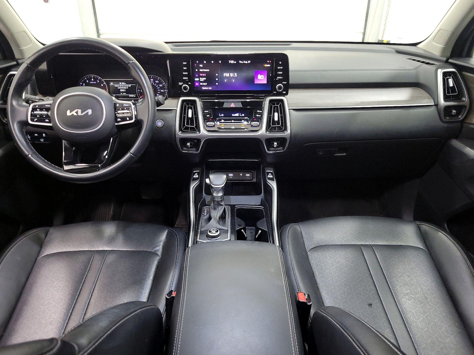2022 Kia Sorento EX - Photo 10