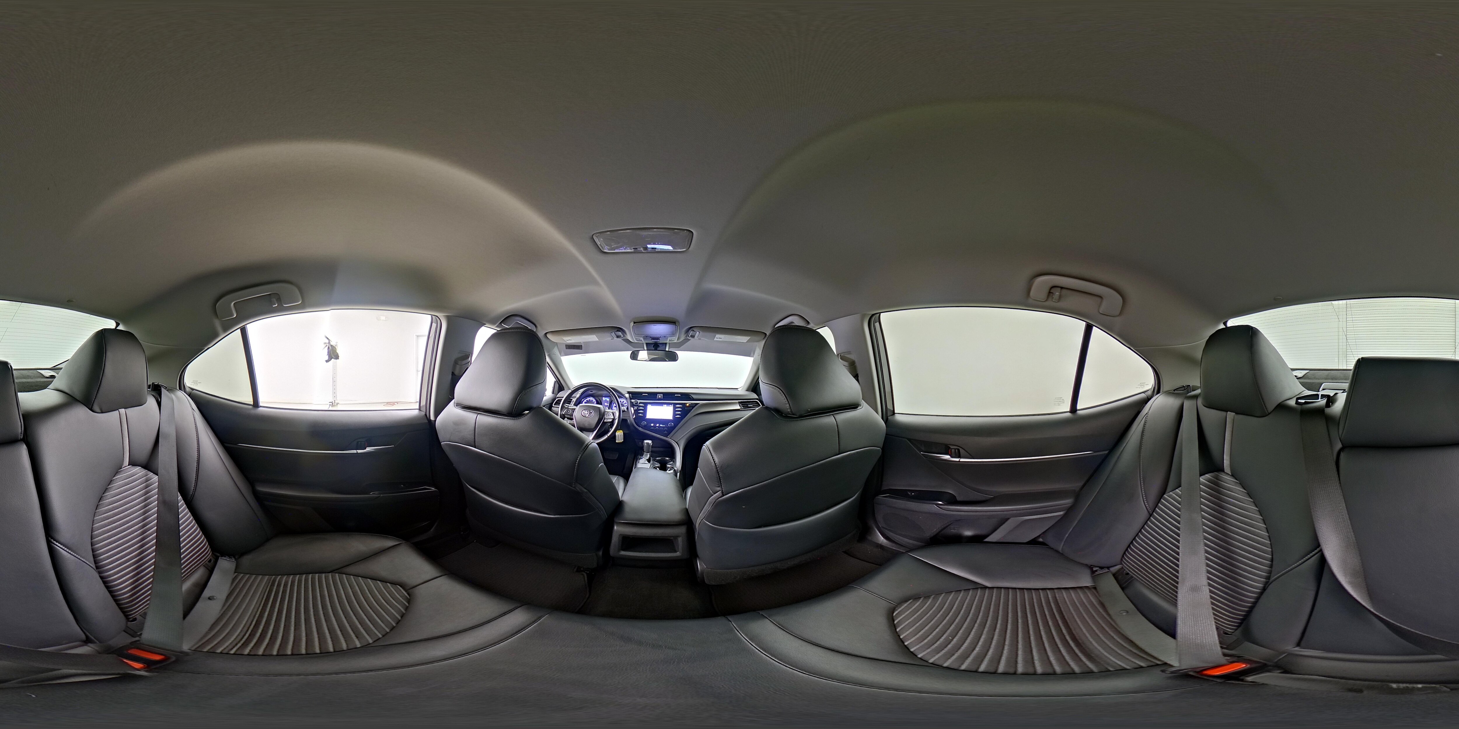 2019 Toyota Camry SE - Photo 24
