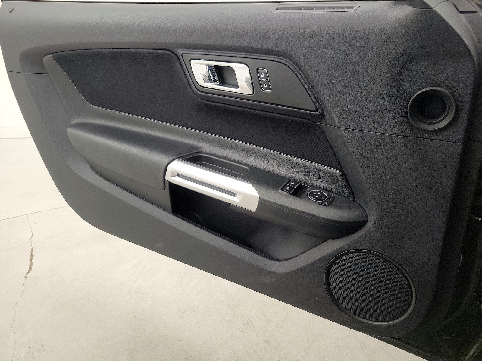 2016 Ford Mustang V6 - Photo 13