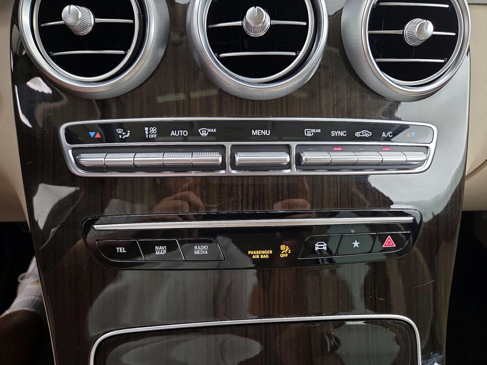 2021 Mercedes-Benz GLC Coupe GLC300 - Photo 17