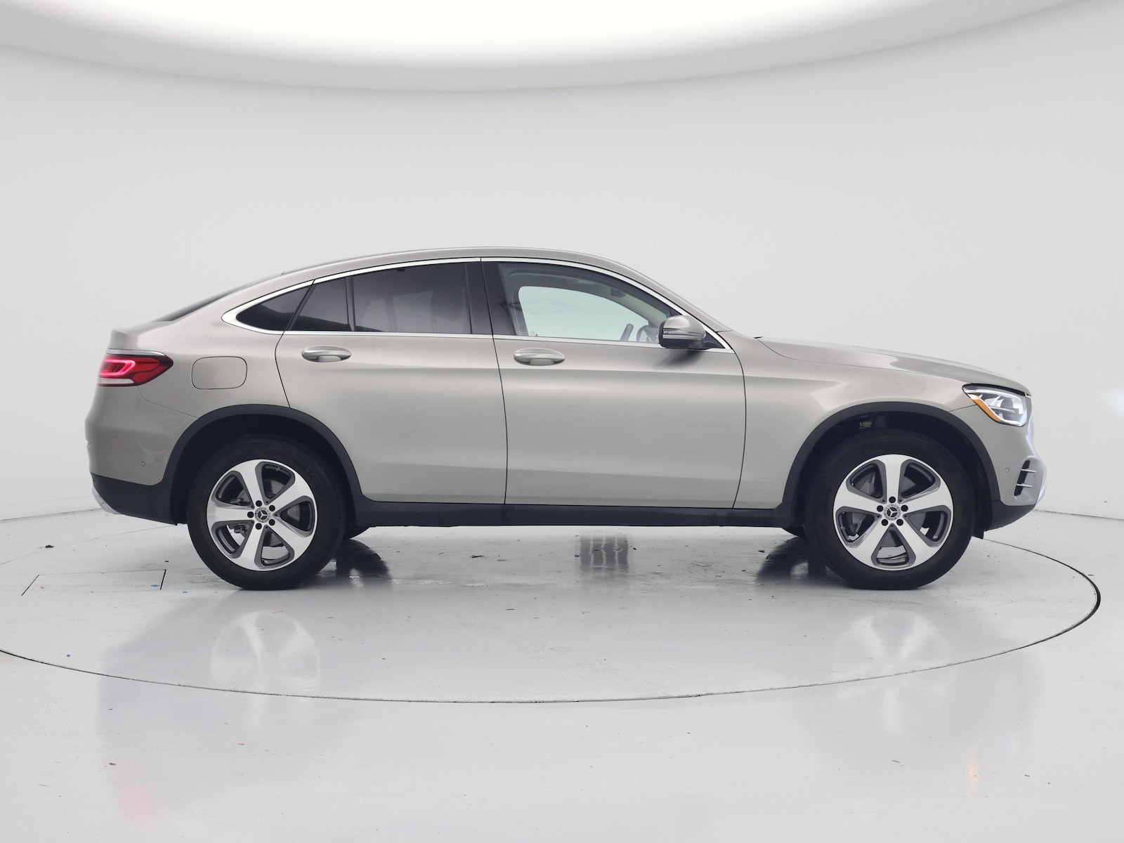 2021 Mercedes-Benz GLC Coupe GLC300 - Photo 8