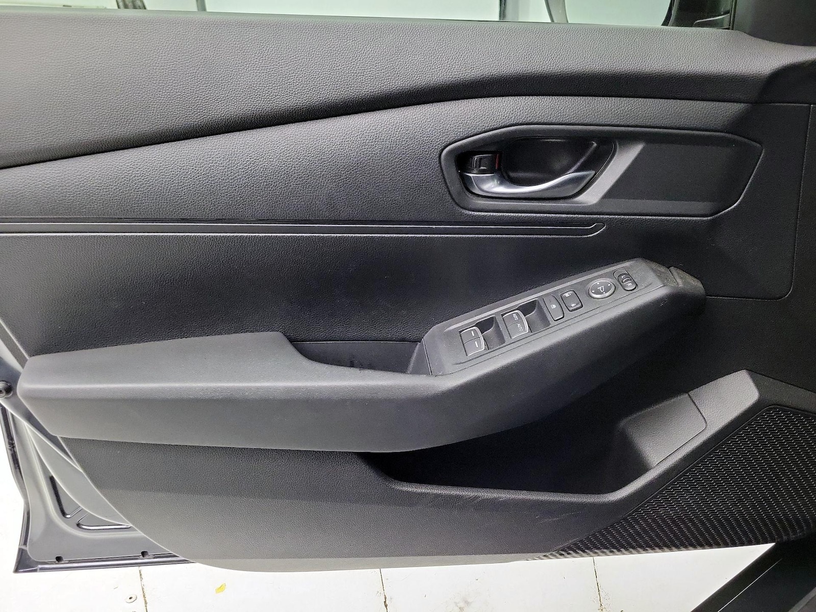 2023 Honda Accord LX - Photo 13