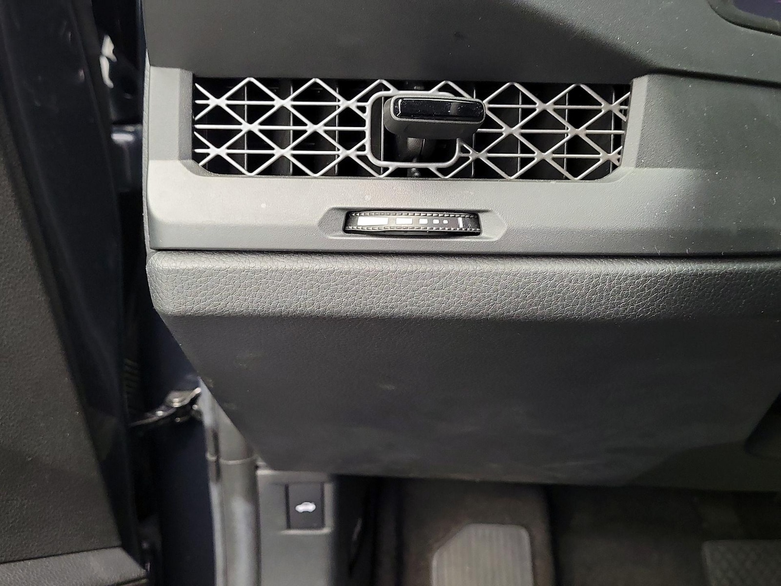 2023 Honda Accord LX - Photo 14