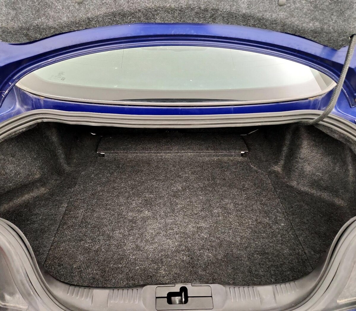 Trunk/Cargo (Seats Up)