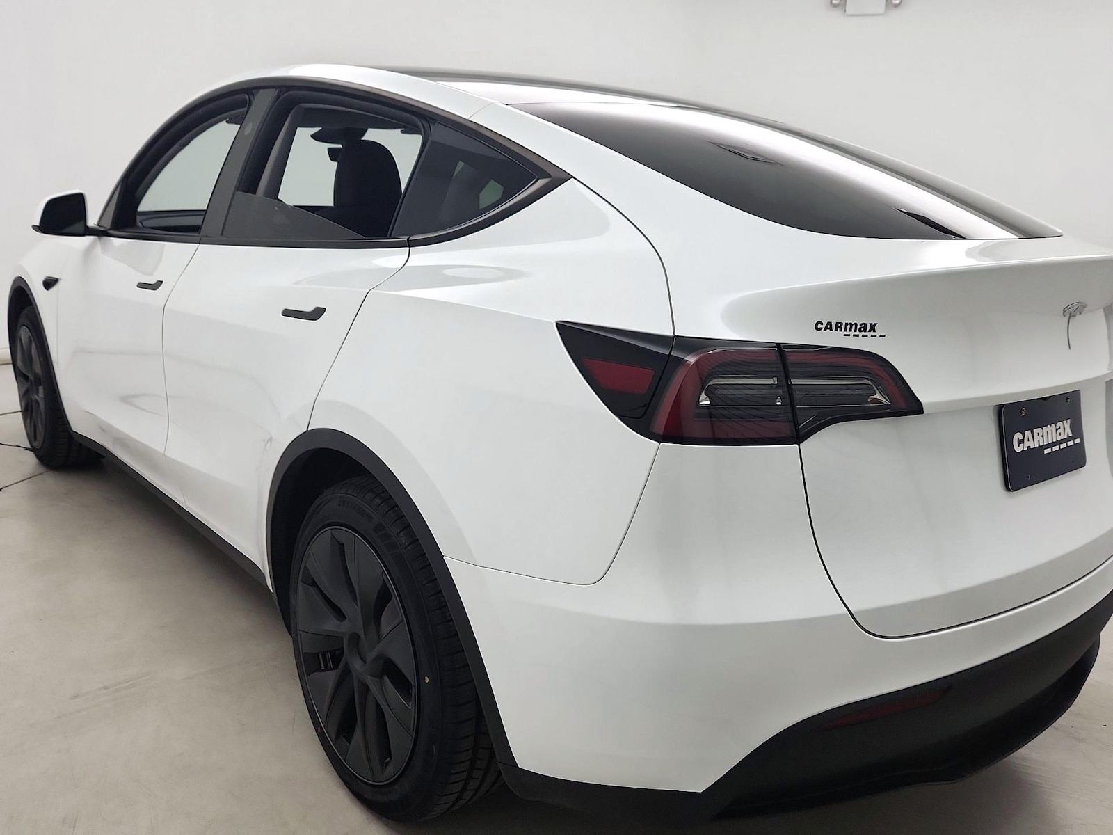 2024 Tesla Model Y Long Range - Photo 7