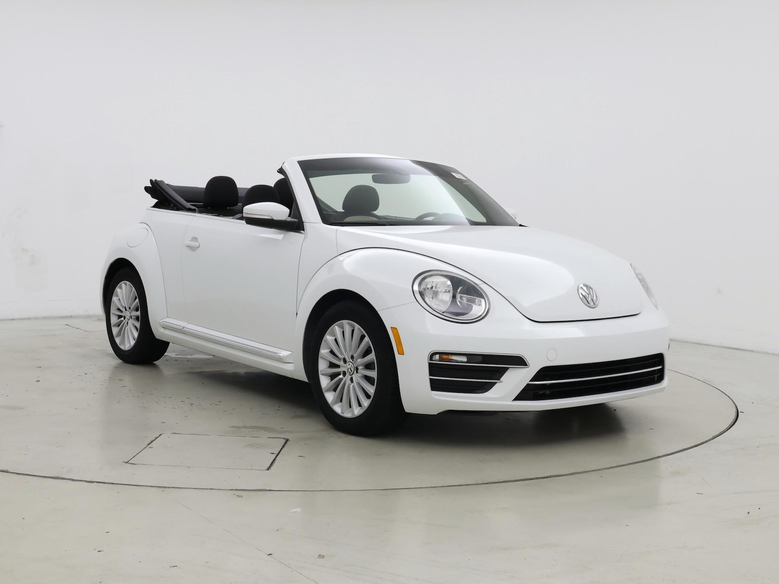 2019 Volkswagen Beetle SE - Photo 23