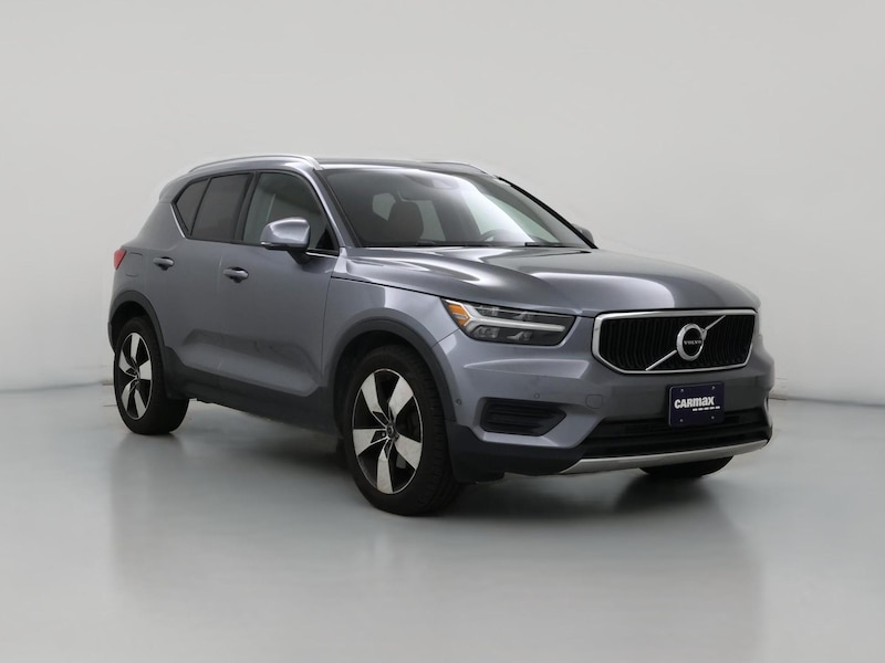 2019 Volvo XC40 T5 Momentum