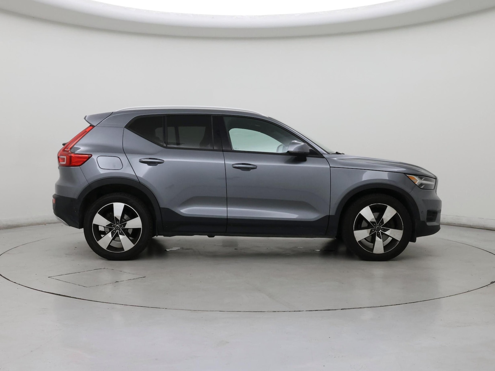 2019 Volvo XC40 Momentum - Photo 8