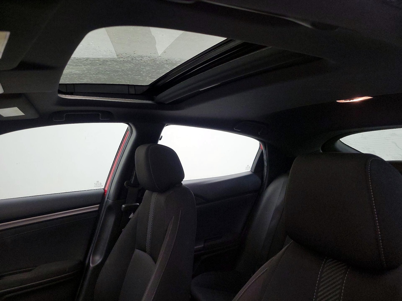 2019 Honda Civic Hatchback EX - Photo 19