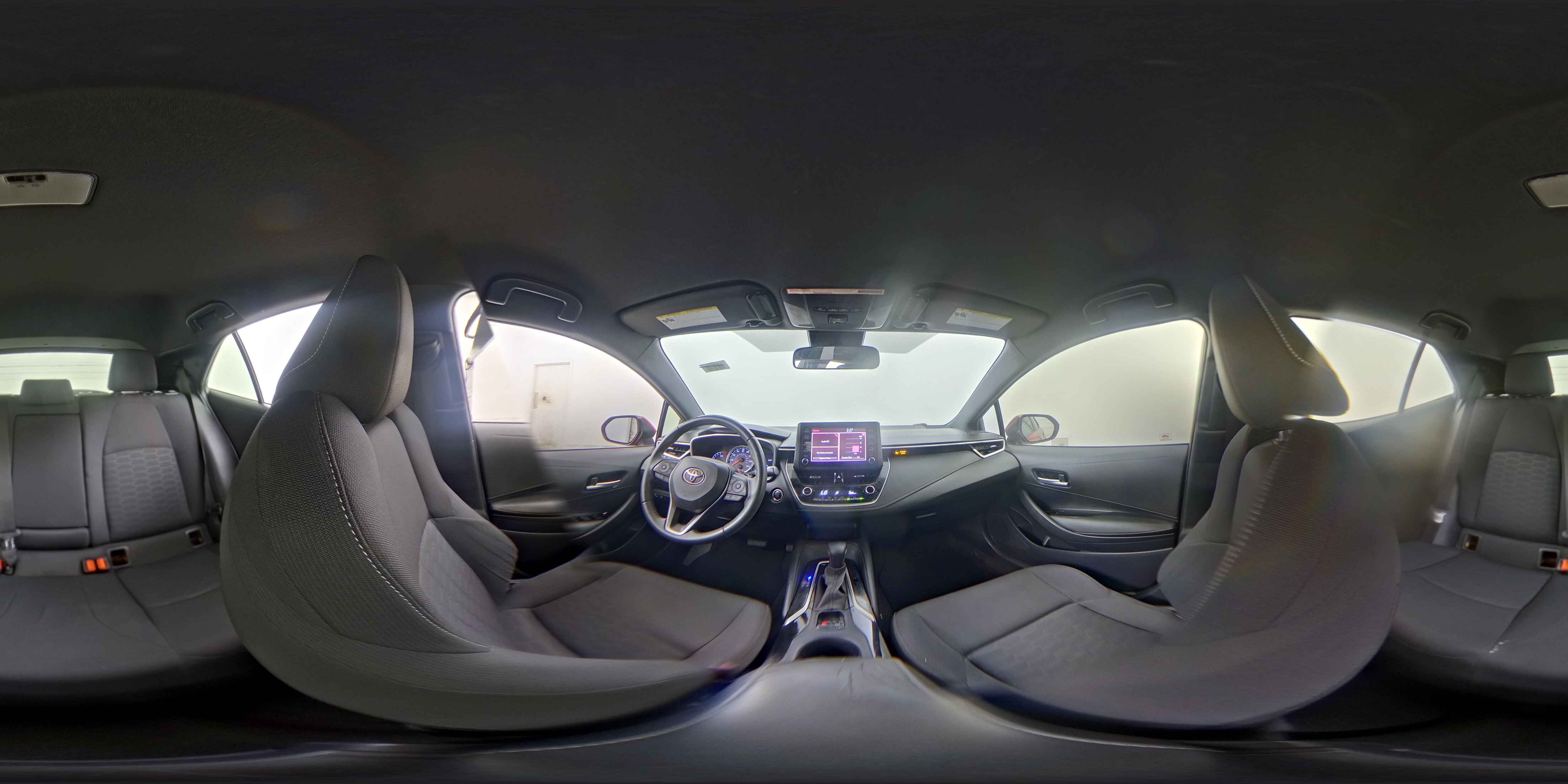 2019 Toyota Corolla Hatchback SE - Photo 25