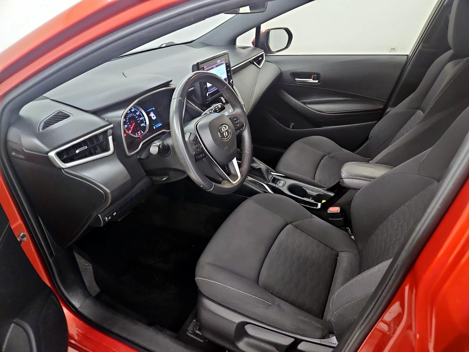 2019 Toyota Corolla Hatchback SE - Photo 12