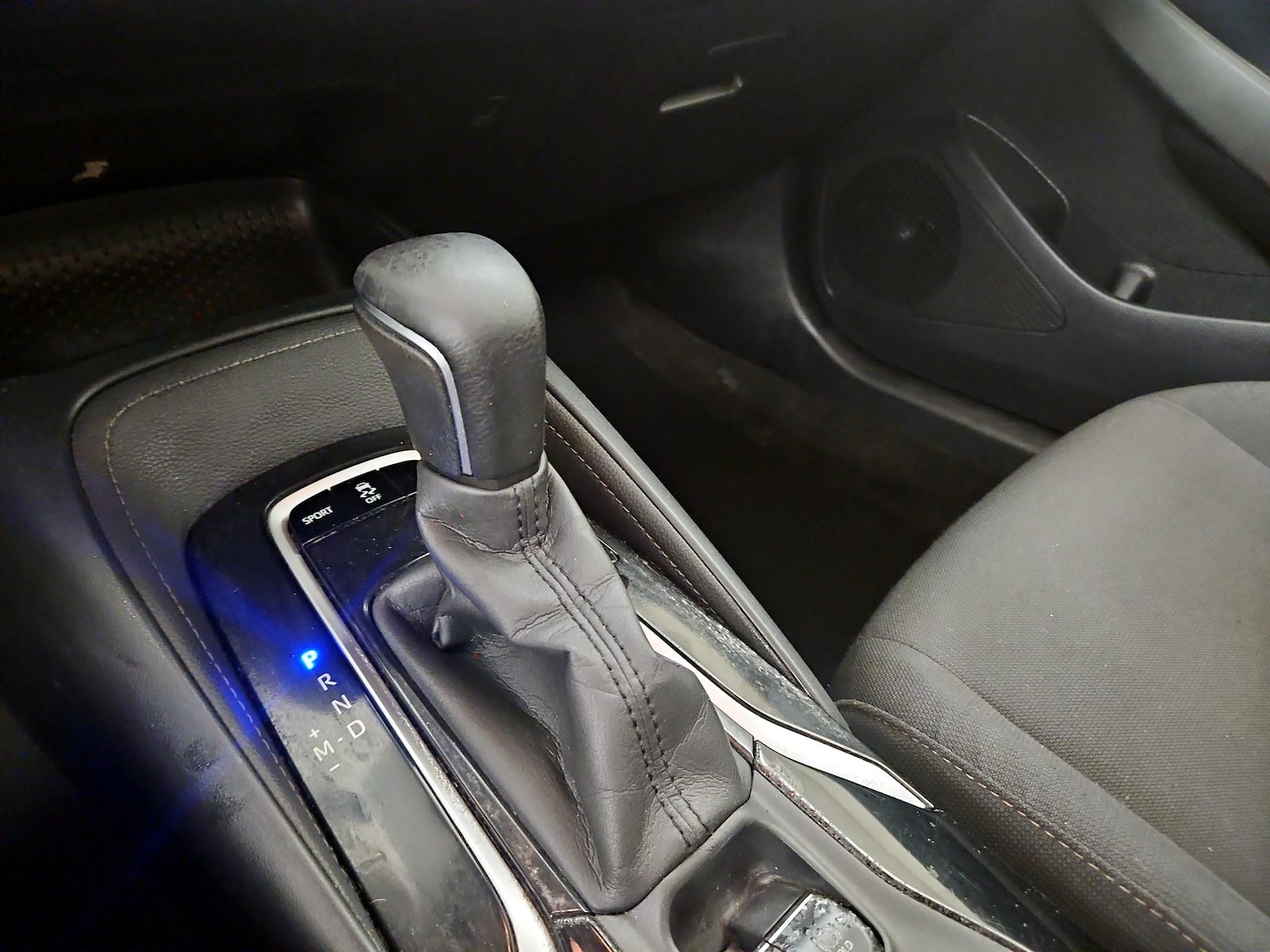 2019 Toyota Corolla Hatchback SE - Photo 19