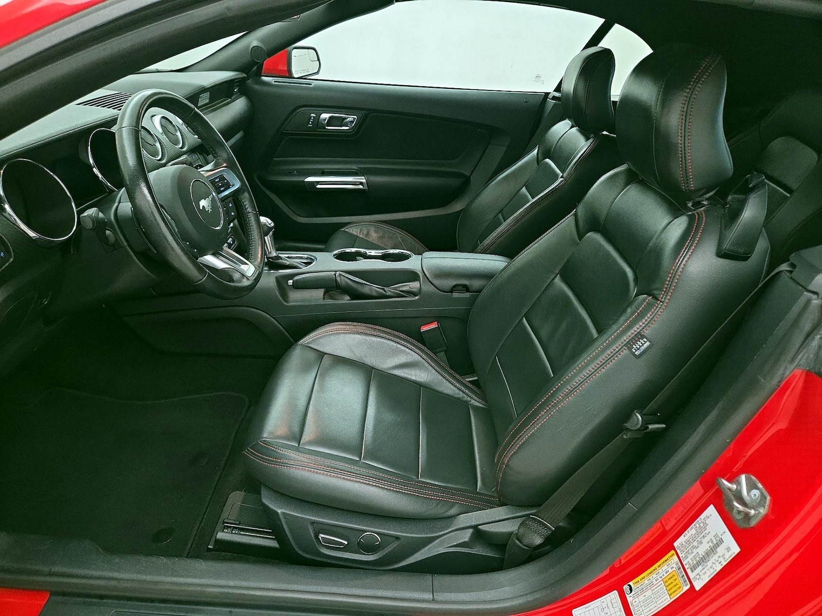 Power Seat(s) & Leather Seats