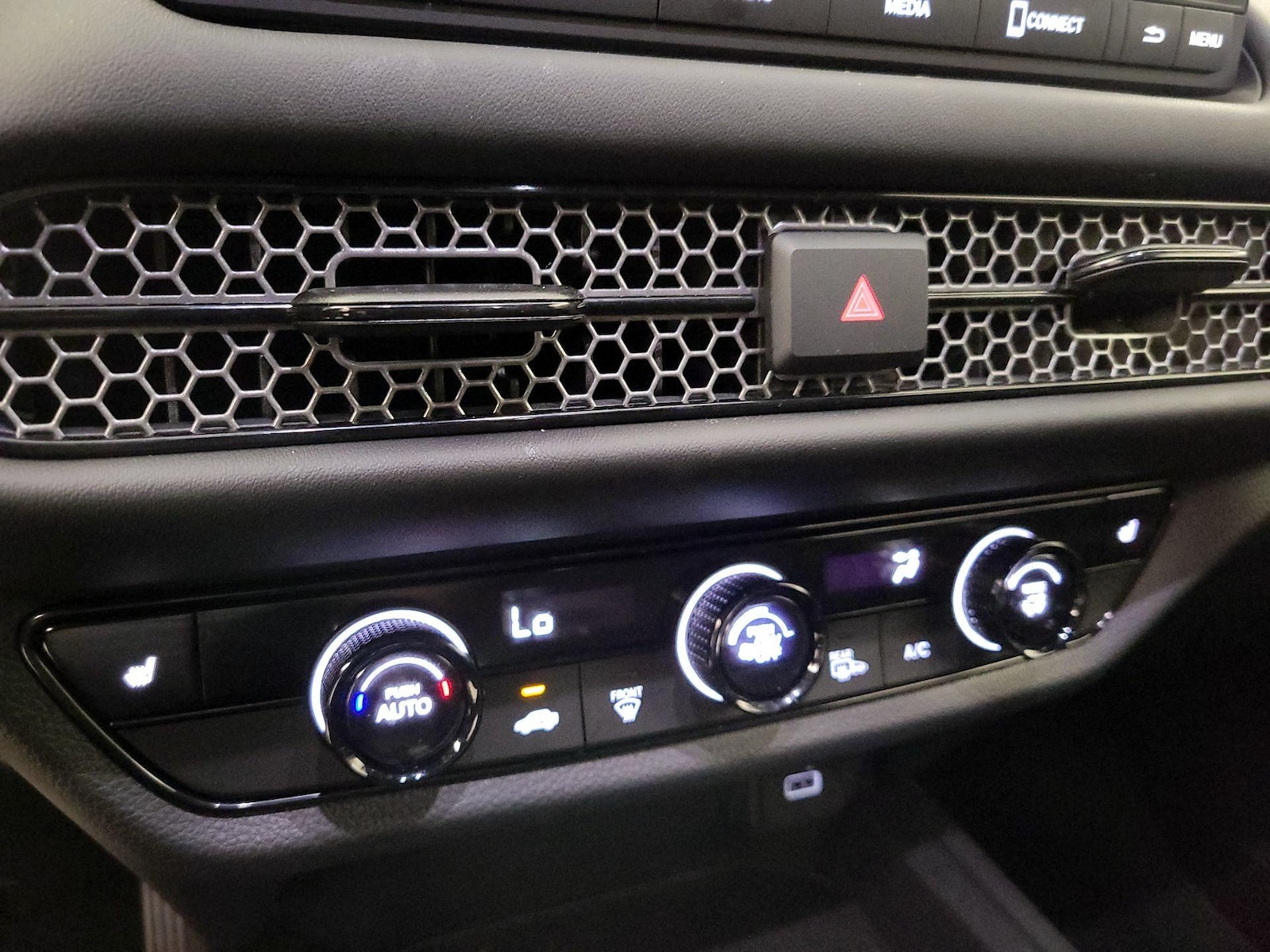 2025 Honda HR-V Sport - Photo 17