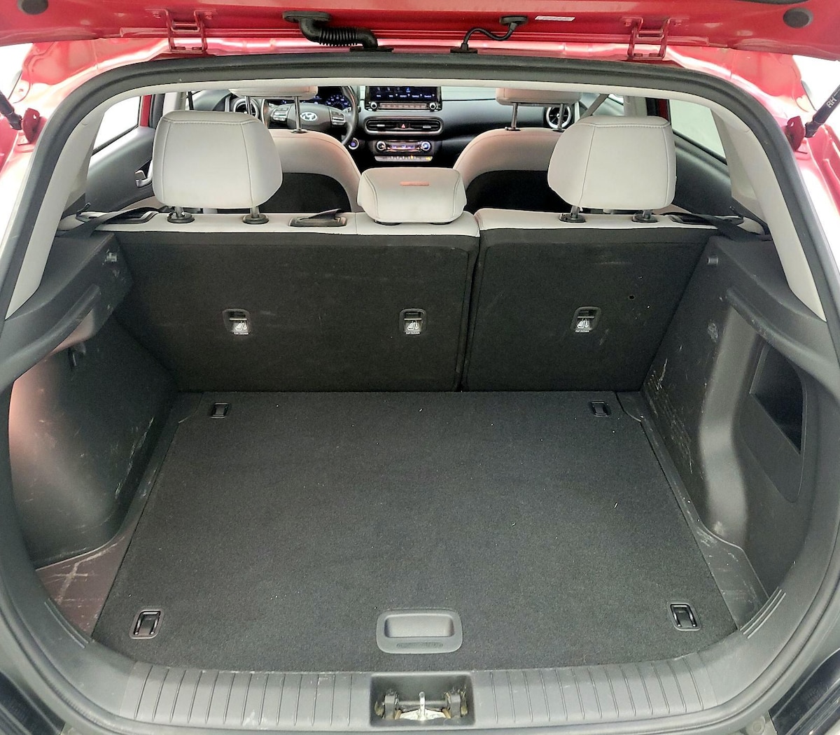 Trunk/Cargo (Seats Up)