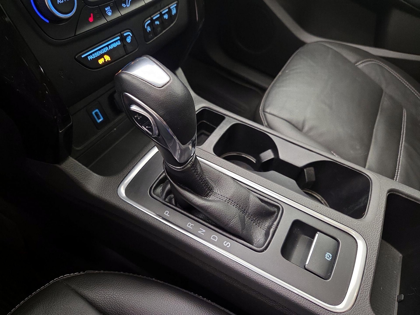 2018 Ford Escape Titanium - Photo 18
