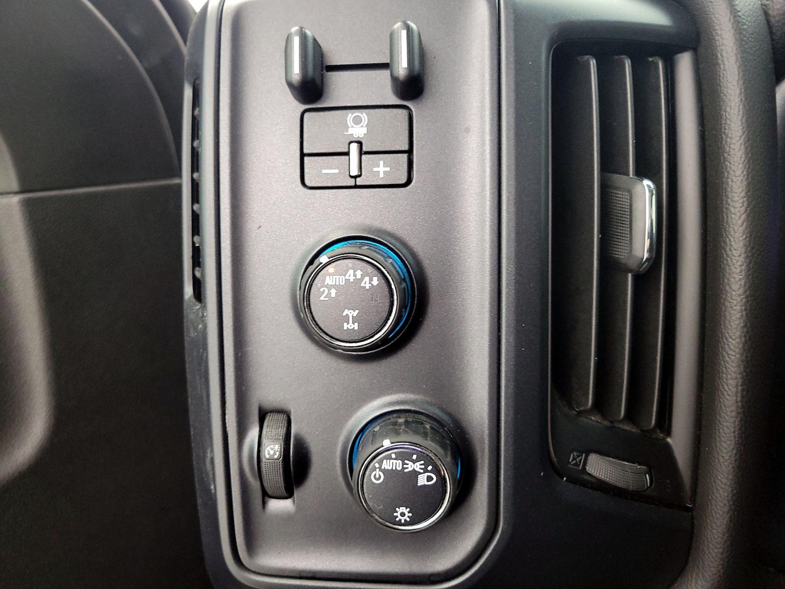 2018 Chevrolet Silverado 1500 Work Truck 1WT - Photo 14