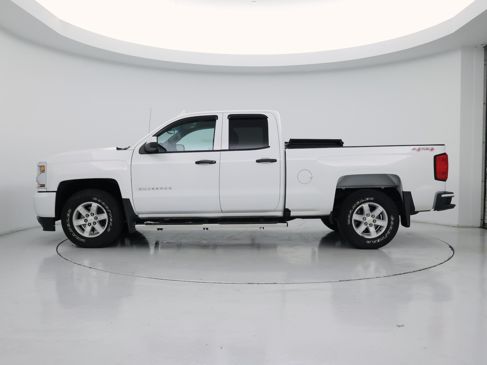 2018 Chevrolet Silverado 1500 Work Truck 1WT - Photo 4