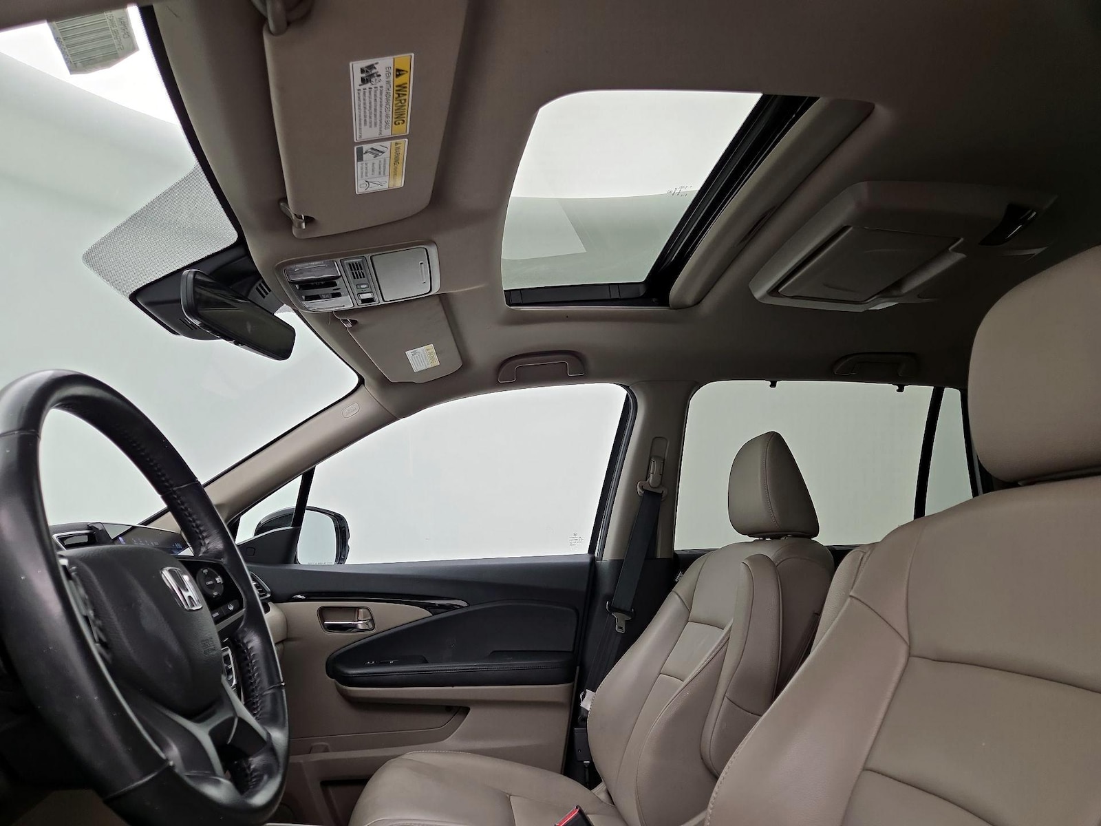 Sunroof(s) & Overhead Airbags