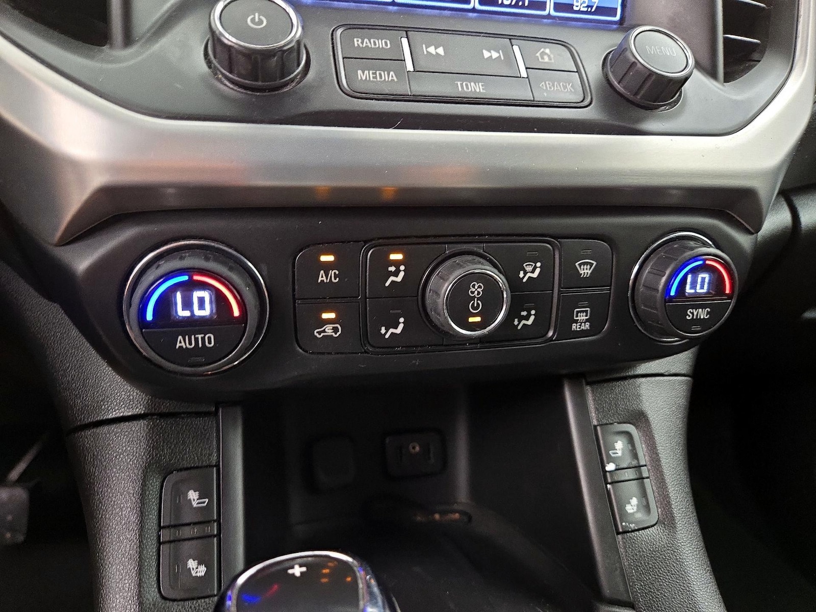2017 GMC Acadia SLE-2 - Photo 17