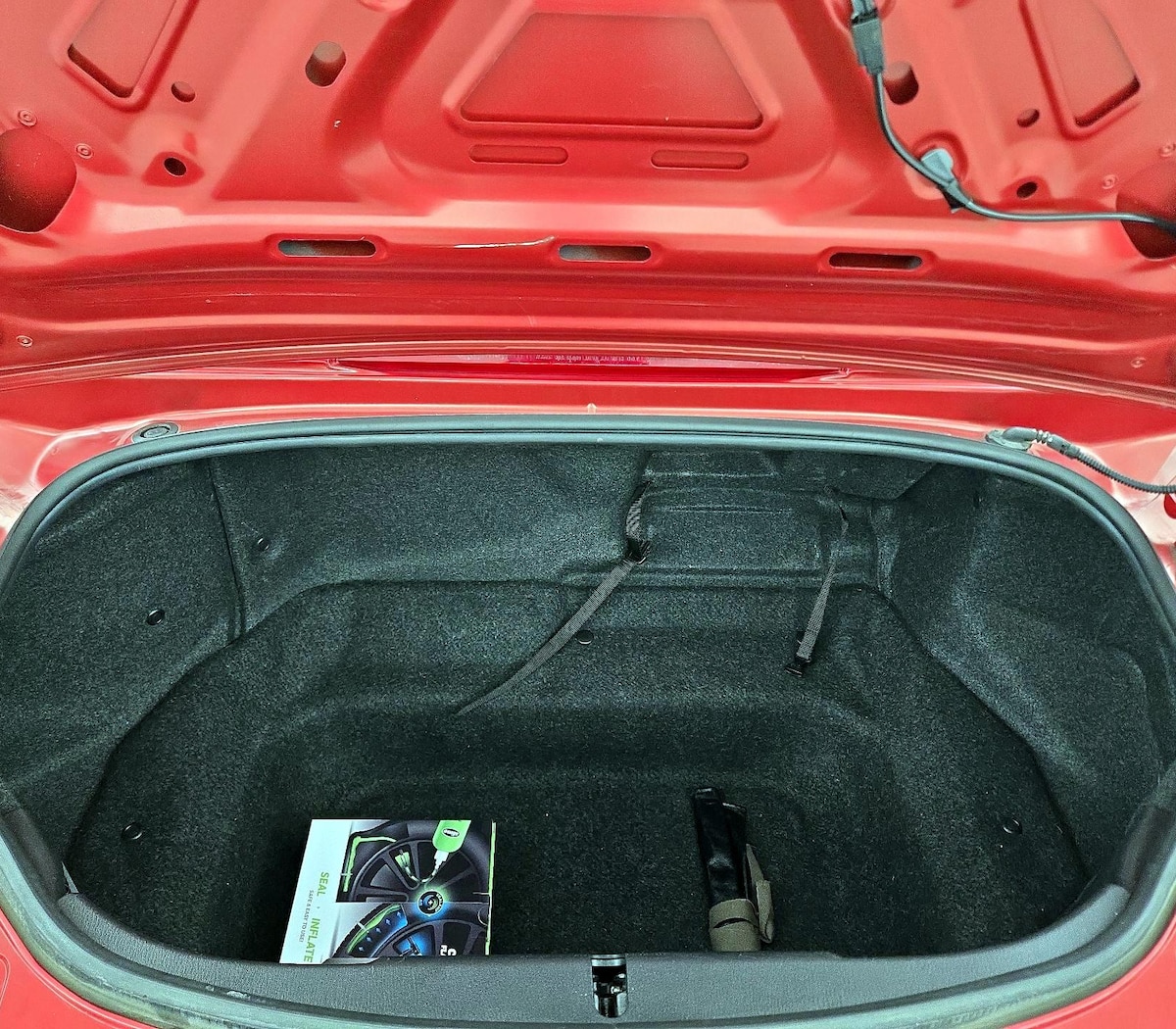 Trunk/Cargo (Seats Up)