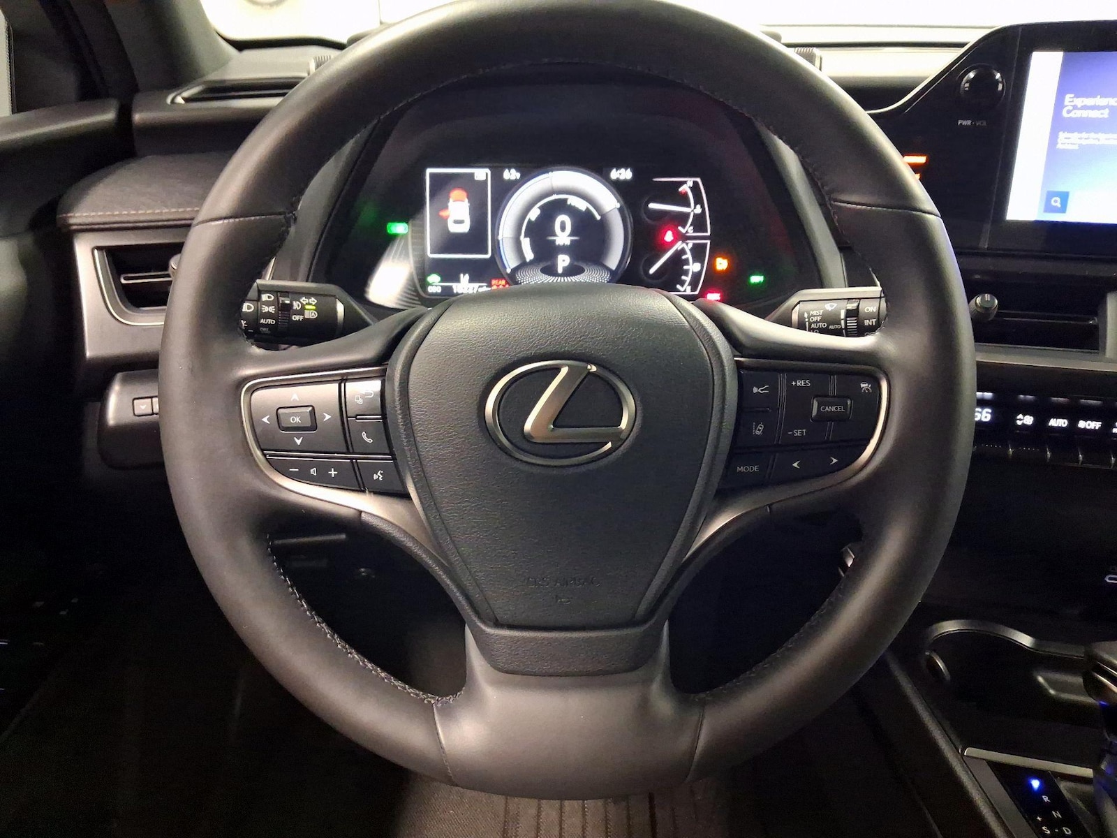 2024 Lexus UX Hybrid 250h F Sport Design - Photo 11