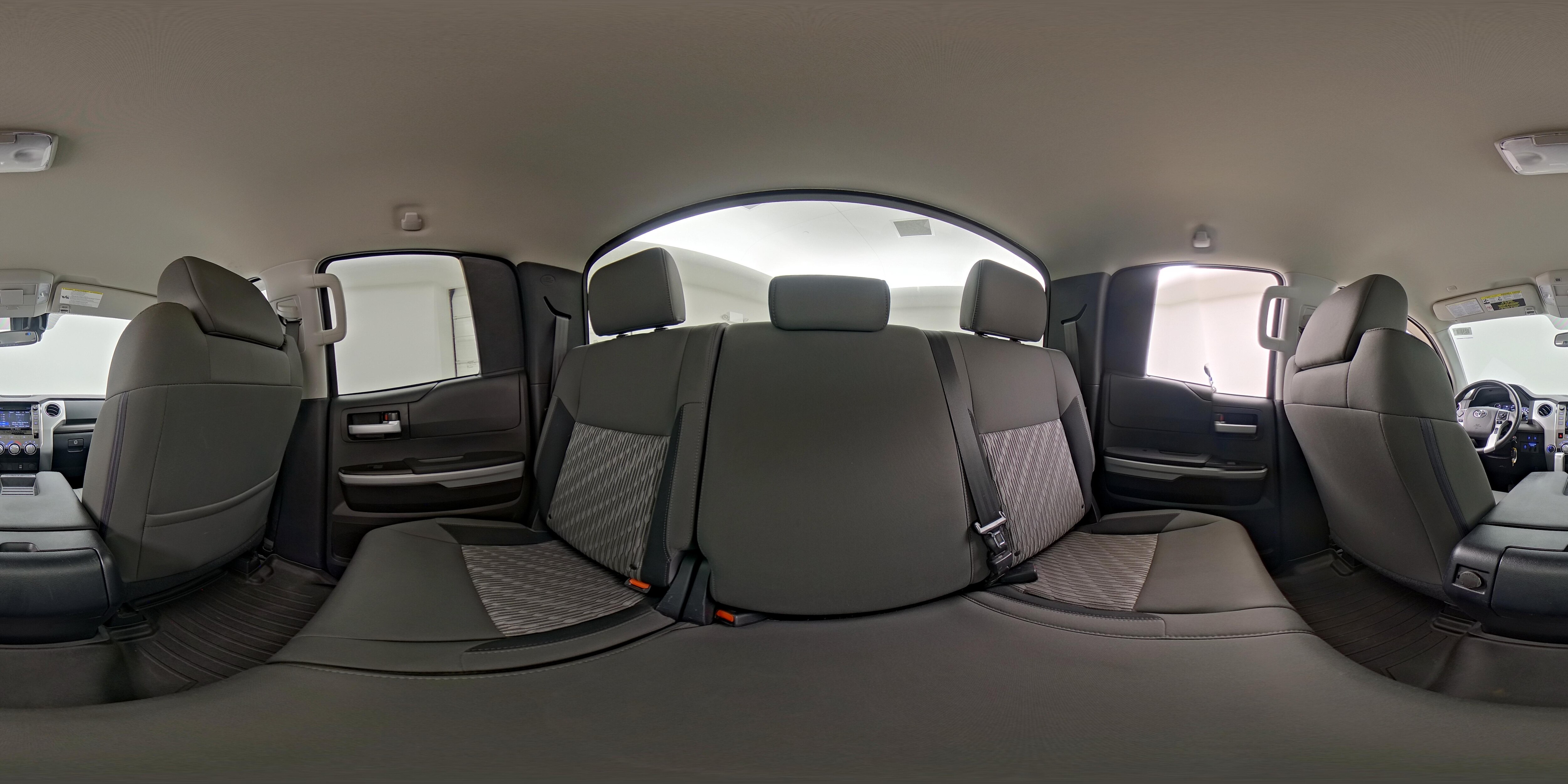 2019 Toyota Tundra SR5 - Photo 25