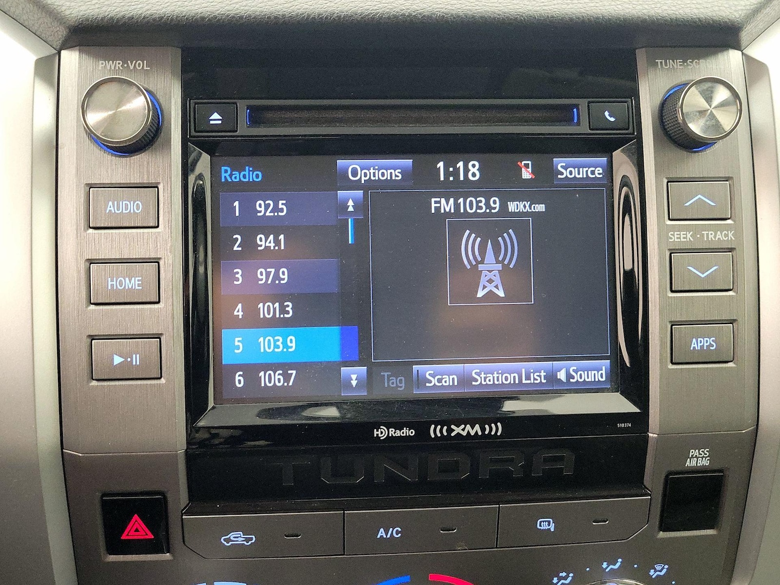 2019 Toyota Tundra SR5 - Photo 16