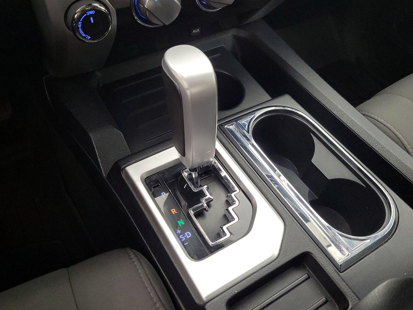 2019 Toyota Tundra SR5 - Photo 18