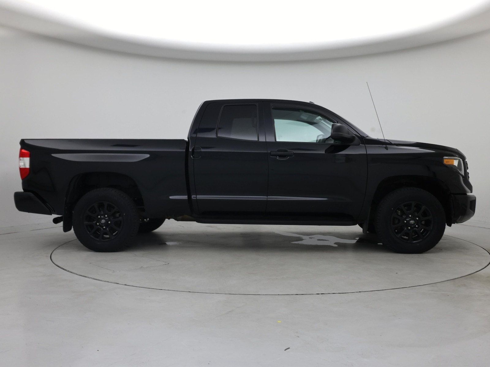 2019 Toyota Tundra SR5 - Photo 8