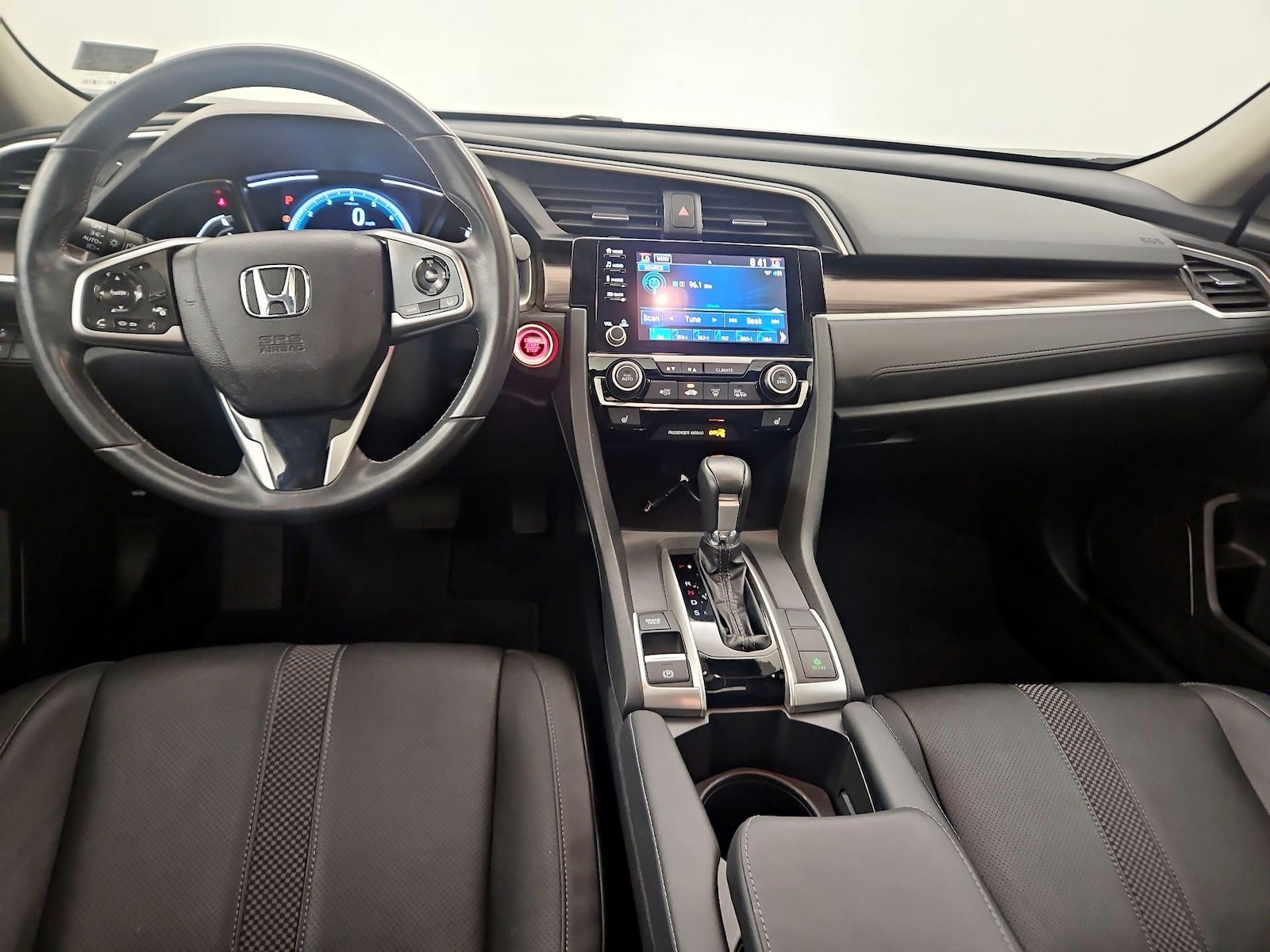Apple CarPlay® & Android Auto™